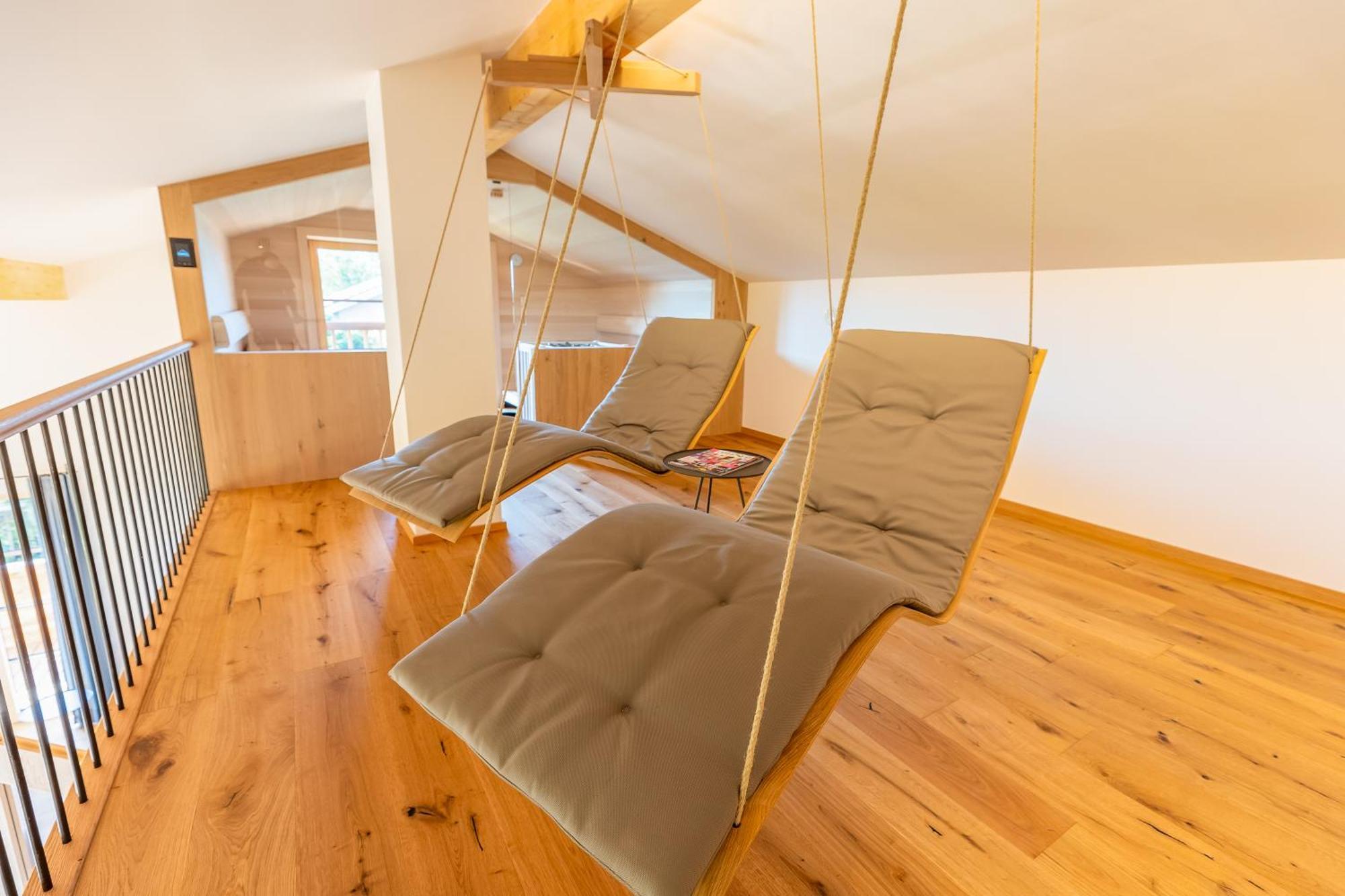 Graf Chiemo Suites - Direkt Am Chiemsee Mit Separatem Seezugang Chieming Exterior foto